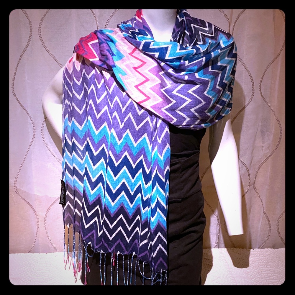 Chevron print multi-colored scarf / wrap